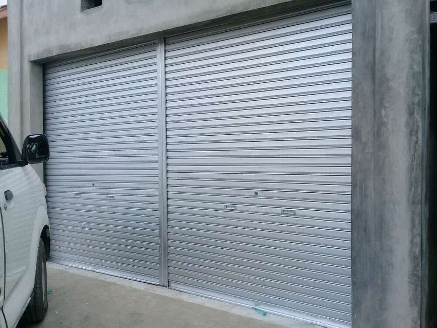 Jasa Pembuatan Rolling Door di Bali